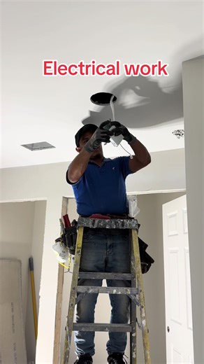 Instalación de luces LED #fyp #construction #electrician #lights #homeimprovement