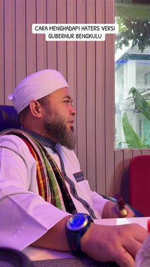 Gubernur Terbaik Versi DSAS: Cara Menghadapi Haters