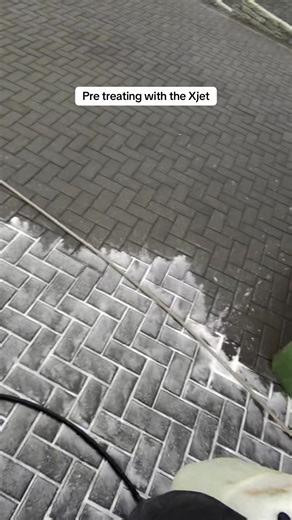 Effective Pre-Treatment for Pressure Washing