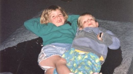 Amid intense grief, a college student is comforted by a stranger on a plane