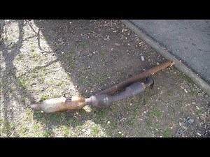 Catalytic converter and 02 sensor removal on baby car (07 Toyota Yaris)