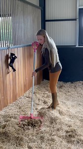 23K views · 67 reactions | With so many ponies to exercise, school work to do and vlogs to film, @harlowlunawhite has to save time on the yard wherever possible! ⏰ While it’s important not to overlook or rush the important tasks, there are ways to make better use of your time! Discover Harlow’s top tips for being efficient on the yard in April PONY - link in bio to get your copy!   Do you have any top tips for saving time on the yard? ⬇️ | PONY Mag | Facebook