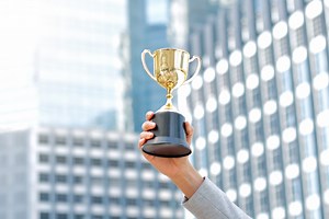 5 ways modern DCIM makes multi-tenant colocation data centers more competitive