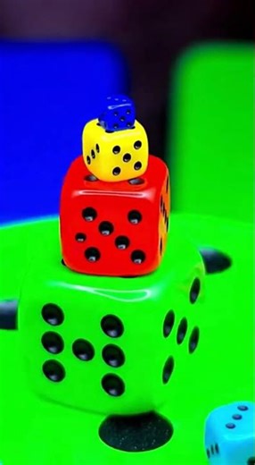 🎲 Infinite Dice Zoom Loop 🔄 Mesmerizing endless dice roll #dice #loop #infinite