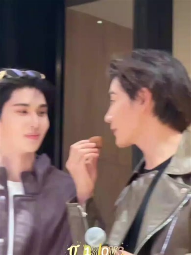 disuapin,diminumin,dilap in suka nih si archen😭🫵 #joongdunk #joongarchen #dunknatachai #dareyoutodeathep6