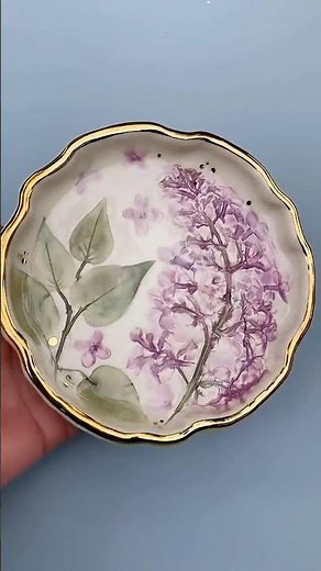 How I press a flower in clay to create ceramic dish with a botanical imprint #satisfying #pottery