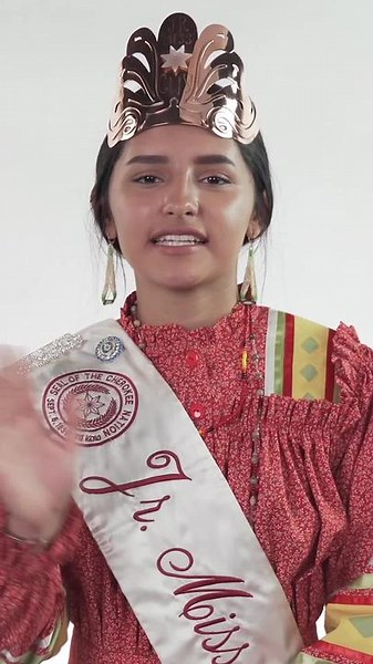 Meet 2021-22 Jr. Miss Cherokee Leah Gardner as she shares one of her favorite Cherokee stories! 📖✨ #cherokeenation #cherokee #FYP #nativetiktok #cherokeestories ##storytime #storytelling