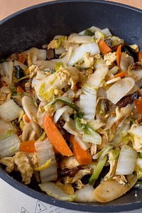 ▷ Chao Nian Gao o Pastel de Arroz Chino Salteado