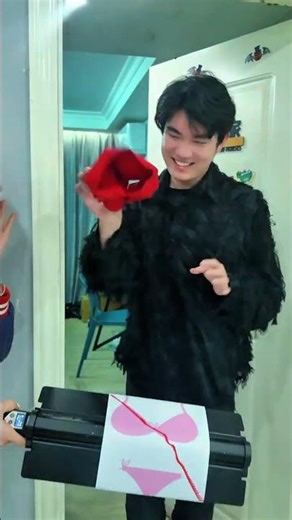 哈莉奎茵拦住大家干嘛#Harley Quinn #joker