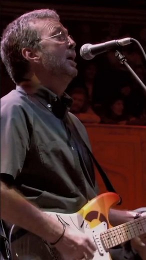 Eric Clapton performing "Something" with ‪@PaulMcCartney‬ & ‪@ringostarr‬.