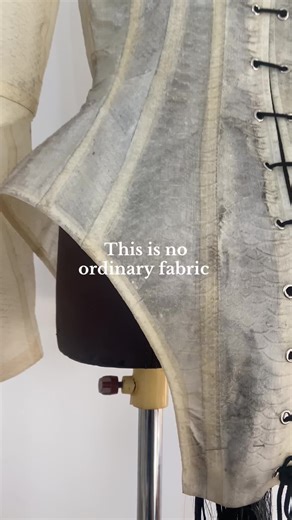 Creative Latex Art: Handmade Snake Skin Textures