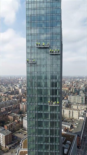 Cleaning Windows 50 Floors Up