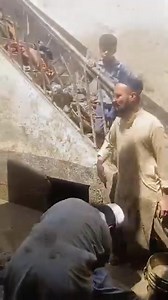 مدارس کے طلباء ۔۔ کئی تولہ سونا بحفاظت حقدار کو پہنچایا جارہا ہے. ❤❤ #محمد_عیسی_اچگزئی #muhammad_essa_achakzai | Mohammad Essa