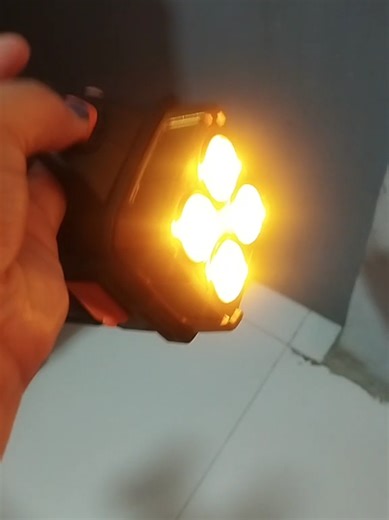 SZ portable solar flashlight rechargeable power bank pwde kana mag charge Ng phono for emergency #flaslight #flaslightsolar