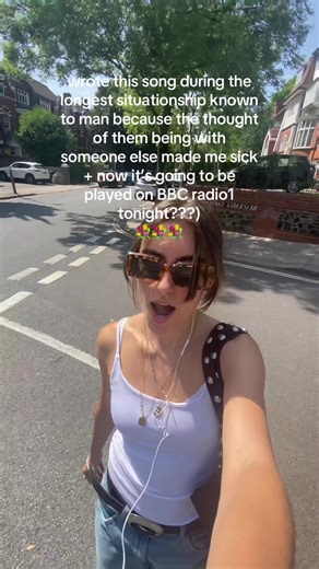 Situationship Song Debuts on BBC Radio 1 Tonight