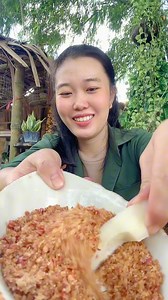 Thân cây đủ đủ ăn được mn, giòn ngọt không bị xơ, lạ quá #catlai | Vy Cát Lai