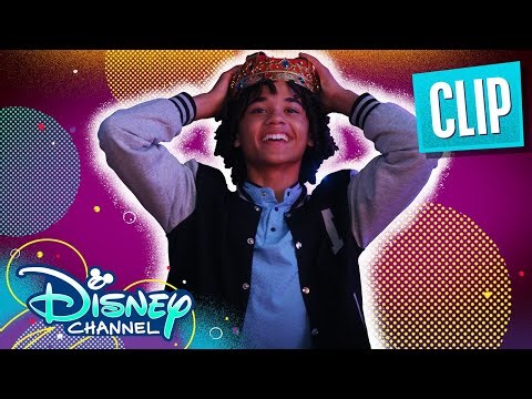We-B-Girlz vs Ivan and The Invincibles 👑 | Saturdays | ‪@disneychannelanimation‬