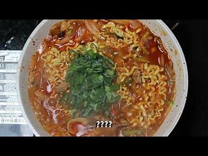 Making Spicy Meat Jjamppong with Ramen