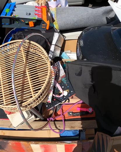 16K views · 143 reactions | rich peoples garbage R11  Many things are free here Scrap metal for recycling #recycling #usa #sale #scrap #Dumpsterdiving #reels #Trashtreasures | الشارع الامريكي American Street | Facebook