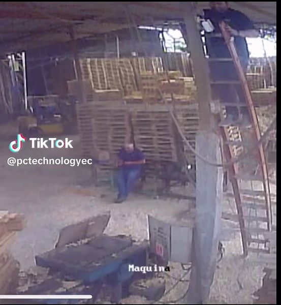 Jajajj cosas que pasan Cuando uno instala camaras 😝😜🤪