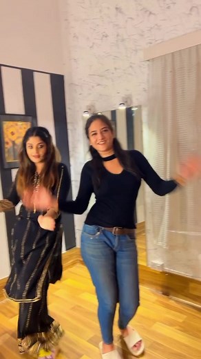 865K views · 13K reactions | The most trendy song❤️❤️...lets dance a lil bit... #trendyreels | Misty Singh | Facebook