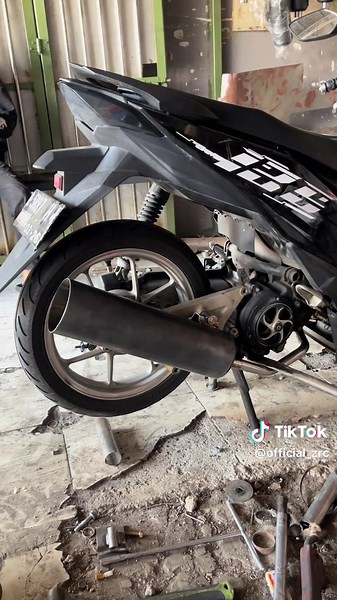Beat delux tabung vario menggunakan arm old🤩🔥 #zannyknalpot #knalpotzrc #fyp #bekasi #knalpotracing #beatdeluxe #beatmodifikasi