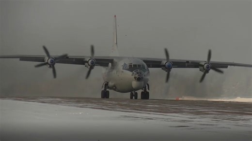 苏式经典：安托诺夫An-12重型运输机