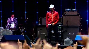 [Oasis.2005.曼彻斯特演唱会].Oasis.Live.From.Manchester.2005.pdtv.xvid-TTT