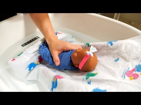 Swaddle Bathing: A Therapeutic Approach to Bathing Your Baby