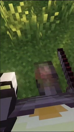 FIRST PERSON MODEL - MODS THAT IMPROVE YOUR VANILLA MINECRAFT EXPERIENCE #minecraft #shorts