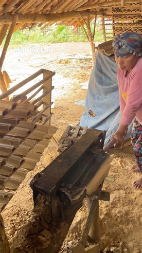 Roof tile making process #trending #creatives #construction #building #amazing#fast