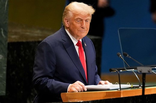 Donald Trump Stalls for 15 Seconds After U.N. Teleprompter Cuts Out: 'Whoever's Operating This Teleprompter Is in Big Trouble'