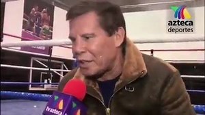 37K views · 681 reactions | "Si dice que no sé de box, pues vamonos poniendo los guantes. Nadie daba un cacahuate cuando él peleó con Sugar Ray Leonard y ganó. Ya te tapé la boca Roberto, así que calladito te es más bonito". Julio César Chávez a Roberto Durán. Vía Box Azteca | Izquierdazo Boxeo | Facebook