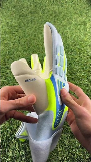 adidas Predator Pro Strap - ice cold precision unboxing #goalkeeper #adidasgloves #goalkeepergloves