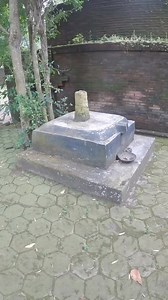 250K views · 997 reactions | Lingga Yoni di Petilasan Ki Ageng Mangir Petilasan Ki Ageng Mangir berlokasi di Mangir tengah sendangsari Pajangan Bantul Yogyakarta Di petilasan ini terdapat bbrp artefak peninggalan masa lalu Pada era perdikan Mangir #cagarbudaya #sejarah #petilasan #kiagengmangir #Yogyakarta #linggayoni | Tri Pawiro Mintardjo | Facebook