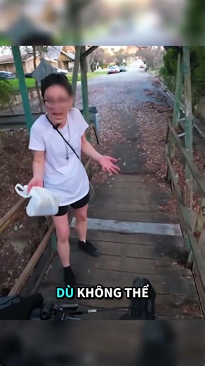 Biker có bữa tối miễn phí vì...