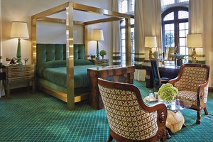 Hermès Suite and the Kensington Garden Suite, Luxury five-star Suites in Kensigton, London
