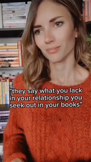 Romantically Inclined Reviews on Instagram: "Someone liked this the other day and I saw it is 115wks old so obviously Im gonna share it again 🤣 #alienromance #aliens #booktok #romancebooks #books #bookrecs #booksta"