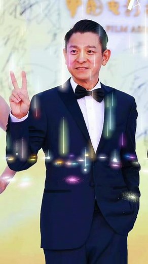 这个特效也太好看了，放刘德华图片更完美！#刘德华 #男神 #偶像 #热门 #刘德华出道40周年
