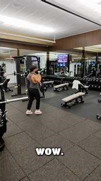 Use the bench instead for better posture #youtubeshorts #gymbro