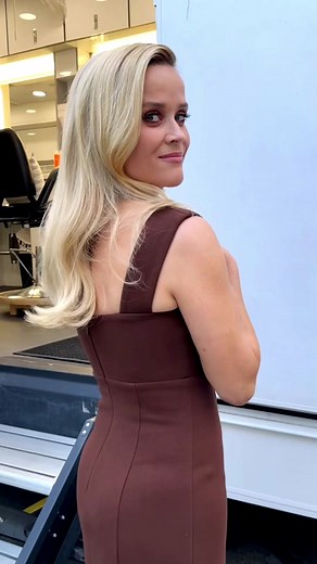 Last night at the #FromScratch premiere 🎬🤩 From the moment I read @tembilocke’s novel, I knew this story belonged on your screens. I can’t wait for this beautiful, captivating love story to be out in the world! @hellosunshine @netflix @Zoe Saldana