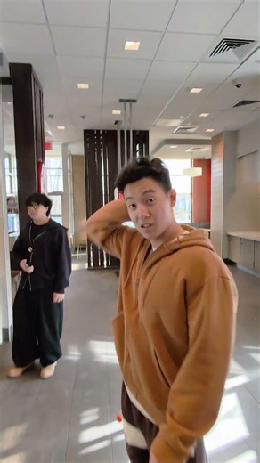 Getting Knocked Out in Public Prank