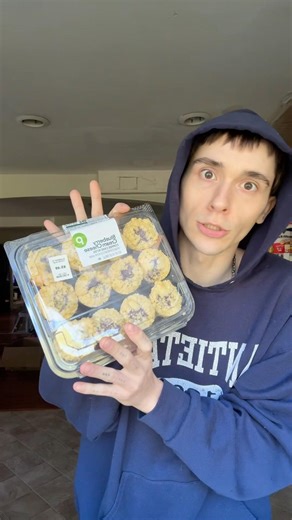 Let’s try blueberry cream cheese coffee cakes!
