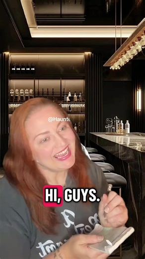 Understanding Customer Service Dynamics in Restaurants