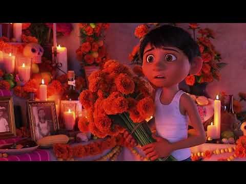 Coco explains the Día de los Muertos (Mexican Day of the Dead)
