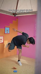 114K views · 317 reactions | CHITATO LITE bareng Squid Game’s Pink Guards?! Sambut varian terbarunya si CHITATO LITE KIMCHI! Pantengin IG itschitatolite buat dapetin info Chitato Lite Seoul Baechu Kimchi x Squid Game akan hadir dimana aja biar kamu bisa cobain langsung! Siapa yang ga sabar juga buat nonton Squid Game 2 di Netflix tanggal 26 Desember 2024? #ChitatoLiteKimchixSquidGame2 #GakRelaKalauAbis | Agorivalll | Facebook