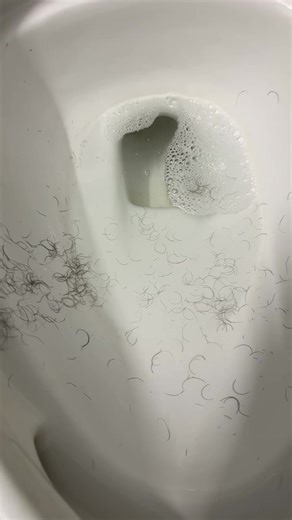 Tông đơ Enchen, lưỡi dao bằng thép không gỉ, 1 lần sạc đầy có thể sử dụng liên tục 9 tiếng, đóng cơ mạnh hoạt động êm ái ít tiếng ồn. #enchenvietnam #enchen #tongdo #tongdoenchen #dattinhnang