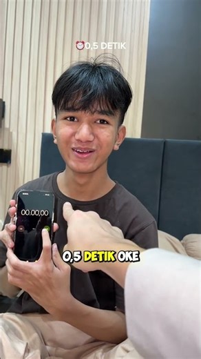 tes reflek gua ama rakha siapa yang paling kenceng nih guys🤣 #freefire #andrast