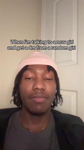 When I’m Talking to a New Girl and Get a DM from a Random Girl — Relatable Dating Moment