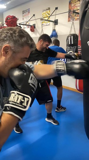 O Boxe pode ser praticado por todos, independentemente da idade, género ou condição física. #BoxingSpirit #fairplay | Escola Boxing Spirit by António Ramalho